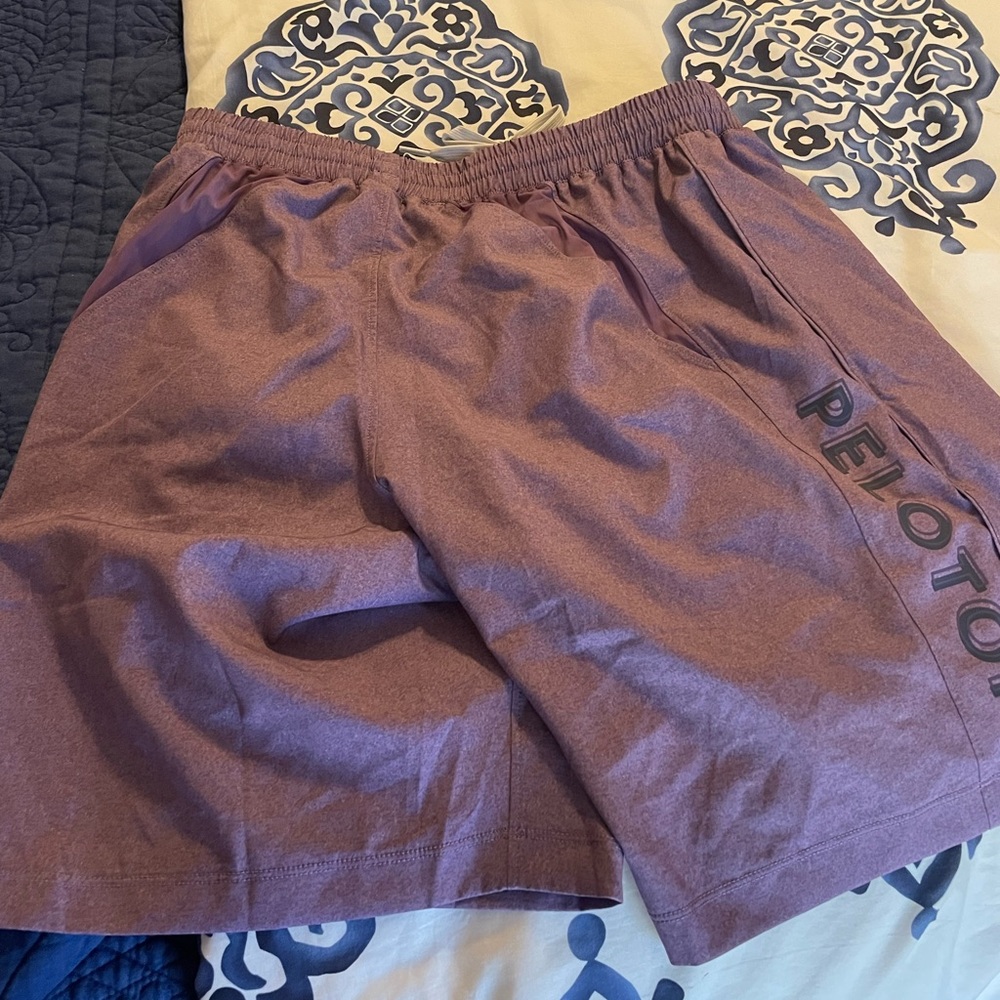 Peloton Mens Solfire Short M. NWT.
